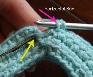 Step by step how to join a linked double crochet when working in the round.