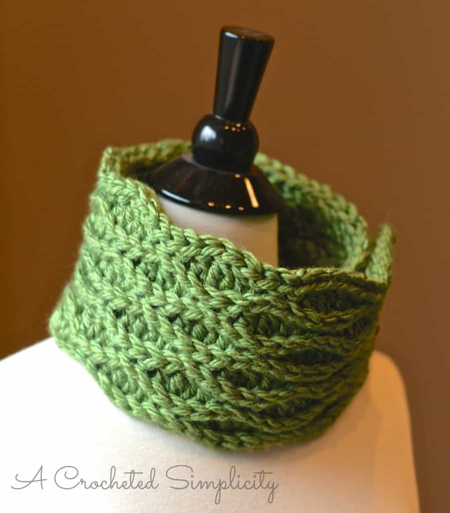 Winter Waves Cowl 3WM