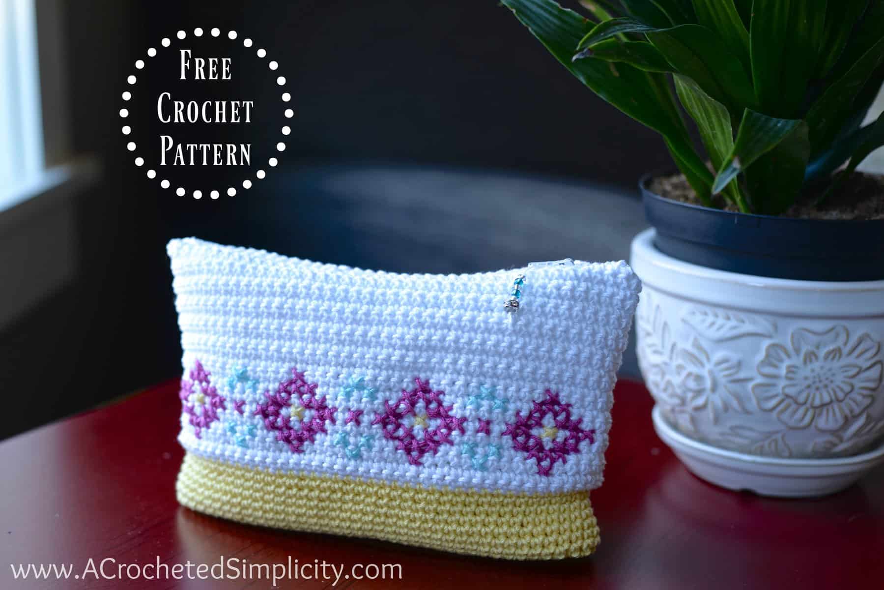 Crochet bag with cross-stitch pattern