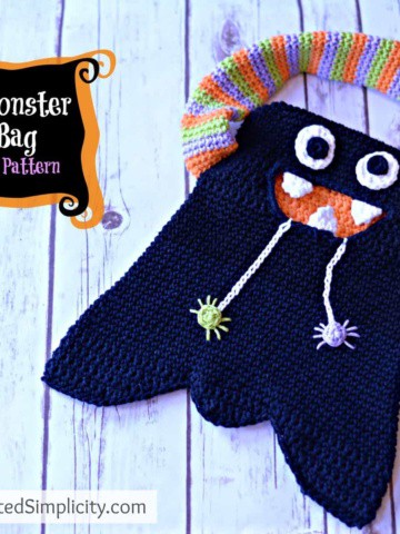 Free Crochet Pattern - Hungry Monster Candy Bag by A Crocheted Simplicity #freecrochetpattern #halloweencrochet #crochetforhalloween #halloweencandybag #crochetcandybag #crochethalloween #crochetforkids #crochetmonsterbag #crochethalloweenpattern #handmade