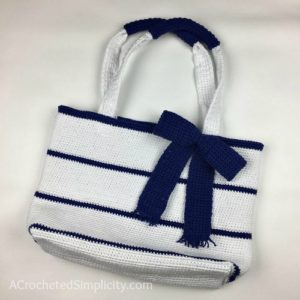 Free Crochet Tote Bag Pattern - Simple Striped Tote Bag by A Crocheted Simplicity #freecrochetpattern #crochettote #crochetbag