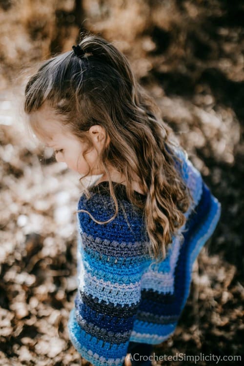 Wasilla Poncho for Girls – Free Crochet Poncho Pattern