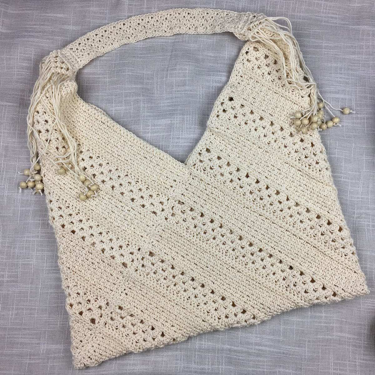 Free Crochet Tote Bag Pattern - On the Bias Tote Bag by A Crocheted Simplicity #crochetbag #crochetbagpattern #freecrochetbagpattern #freecrochetpattern #crochettotebag #crochetpattern