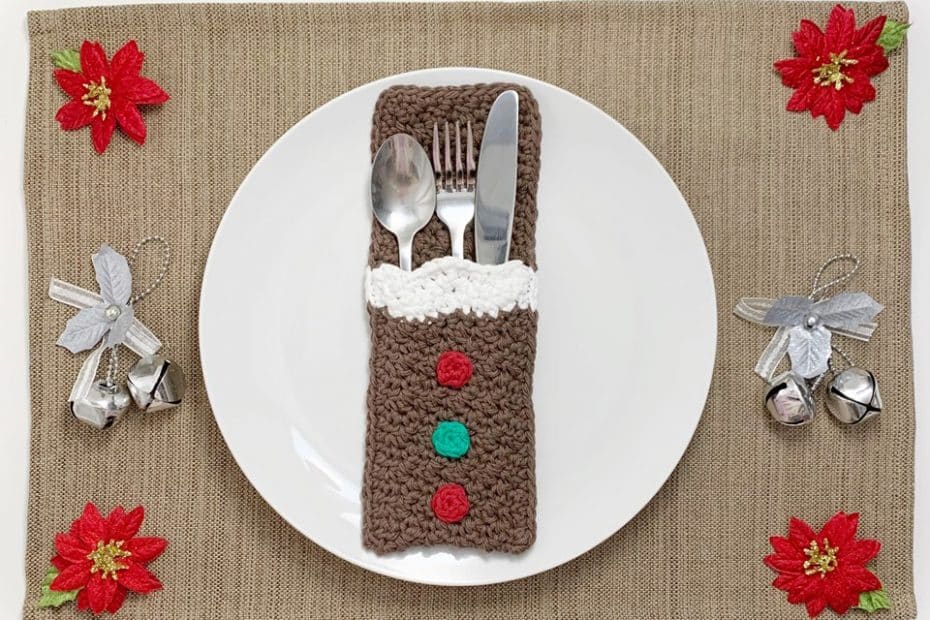 Free Crochet Gingerbread Man Flatware Holder Pattern by Blackstone Designs