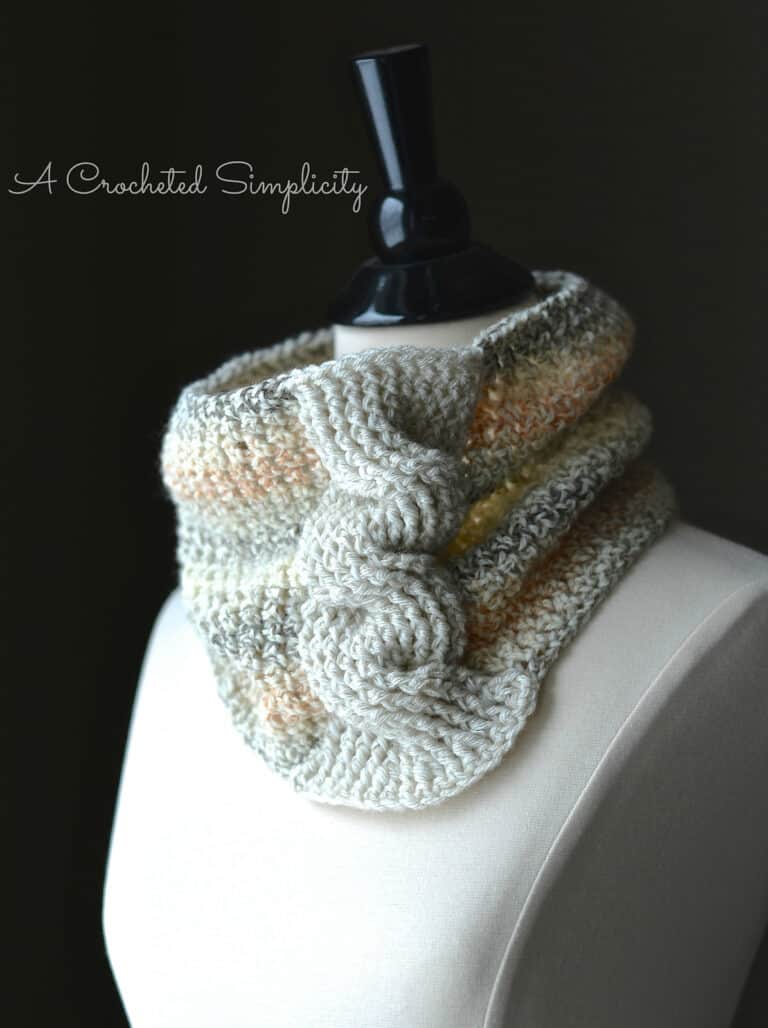 Big Bold Cabled Cowl – Free Crochet Cowl Pattern