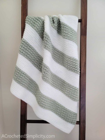 Free Crochet Blanket Pattern - Abrielle Baby Blanket by A Crocheted Simplicity #freecrochetpattern #crochetblanketpattern #crochetbabyblanket #freecrochetblanketpattern #handmadeblanket #crochetforbaby #crochetpatternsforbaby #crochet