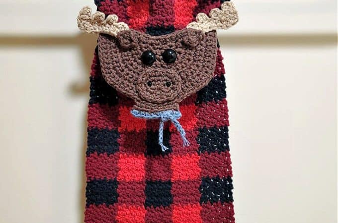 Free Crochet Pattern - Plaid Moose Kitchen Towel by A Crocheted Simplicity #crochetplaid #freecrochetpattern #crochetmoose #crochetkitchentowel #freecrochetmoose #freecrochettowel #plaidmoose #plaiddecor #plaidkitchentowel #plaidmoosedecore