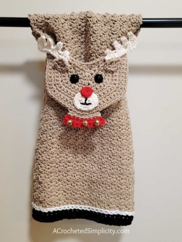 Free Crochet Pattern - Reindeer Kitchen Towel by A Crocheted Simplicity #crochet #freecrochetpattern #crochetdeer #crochetkitchentowel #freecrochetdeer #freecrochettowel #christmastowel #kitchentowel #reindeerdecorations