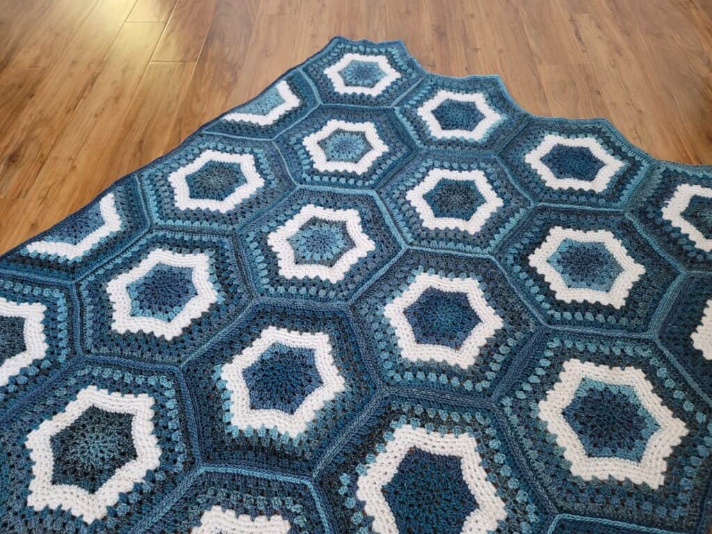 Free Crochet Hexagon Blanket Pattern - Sea Glass Hexagon Blanket by A Crocheted Simplicity #freecrochetblanketpattern #freecrochetlapghanpattern #crochethexagonpattern #freecrochethexagon #crochetblanketpattern #crochethexagonpattern #handmadeblanket