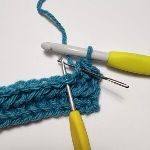 How to Crochet Herringbone Single Crochet Stitch Tutorial - by A Crocheted Simplicity #crochetstitchtutorial #crochettutorial #howtocrochet #herringbonestitch #herringbonesc #herringbonecrochetstitch #freecrochettutorial