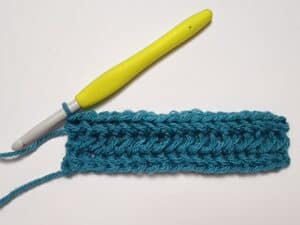 How to Crochet Herringbone Single Crochet Stitch Tutorial - by A Crocheted Simplicity #crochetstitchtutorial #crochettutorial #howtocrochet #herringbonestitch #herringbonesc #herringbonecrochetstitch #freecrochettutorial