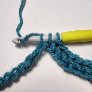 How to Crochet Herringbone Single Crochet Ripple Stitch Tutorial - by A Crocheted Simplicity #crochetstitchtutorial #crochettutorial #howtocrochet #herringbonestitch #herringbonesc #herringbonecrochetstitch #freecrochettutorial #herringboneripplestitch #crochetripplestitch