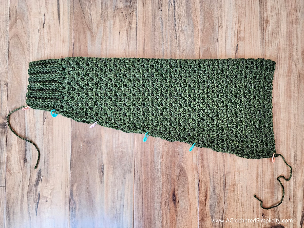 tapered crochet sleeve using granny stitch increases