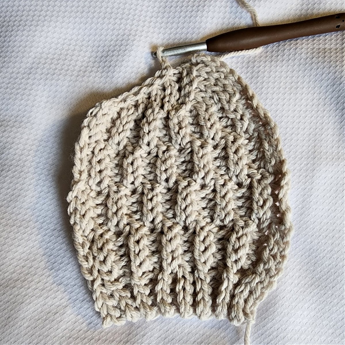 knit look beanie tutorial photo 21