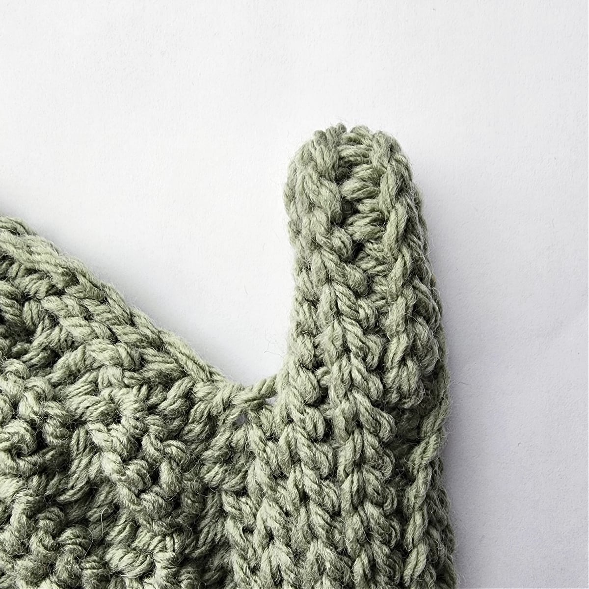 chunky crochet mittens tutorial photo 32