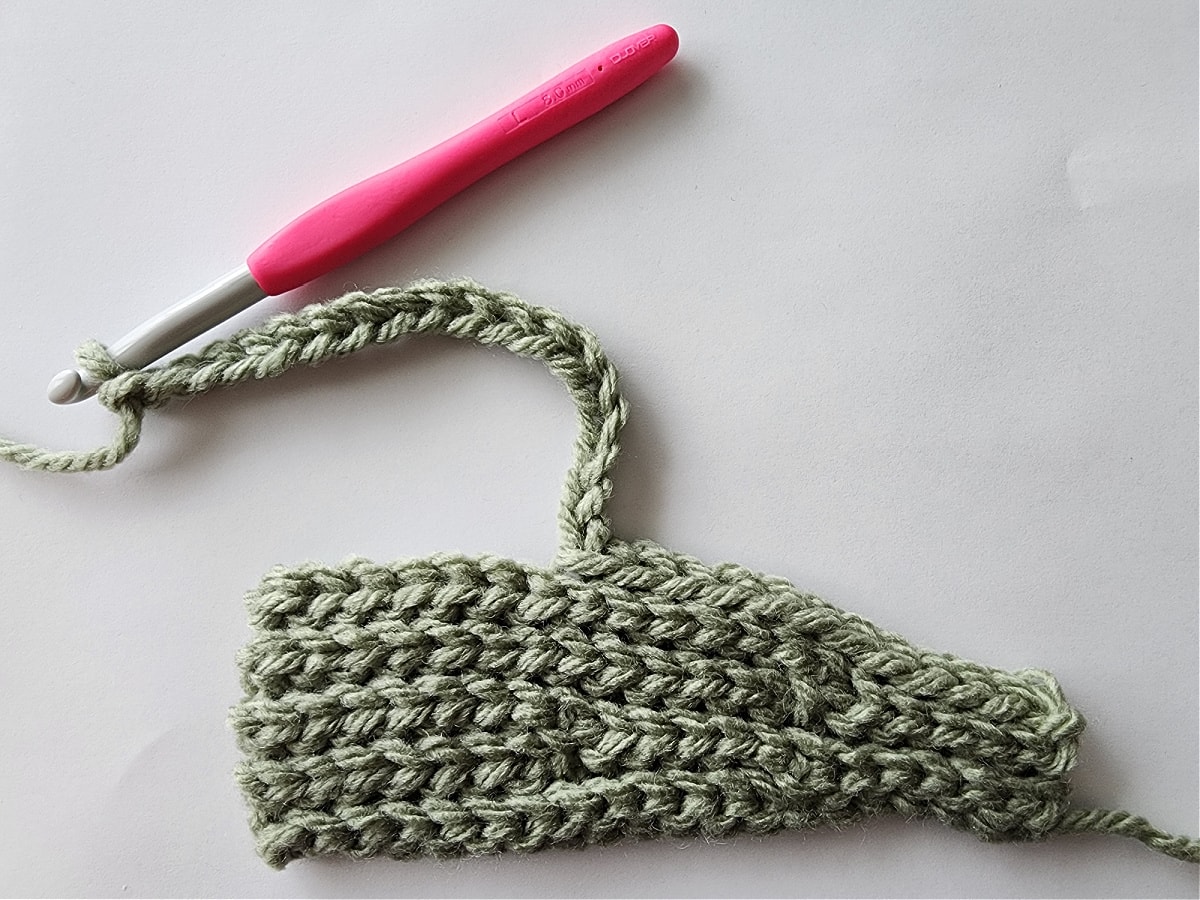 chunky crochet mittens tutorial photo 1