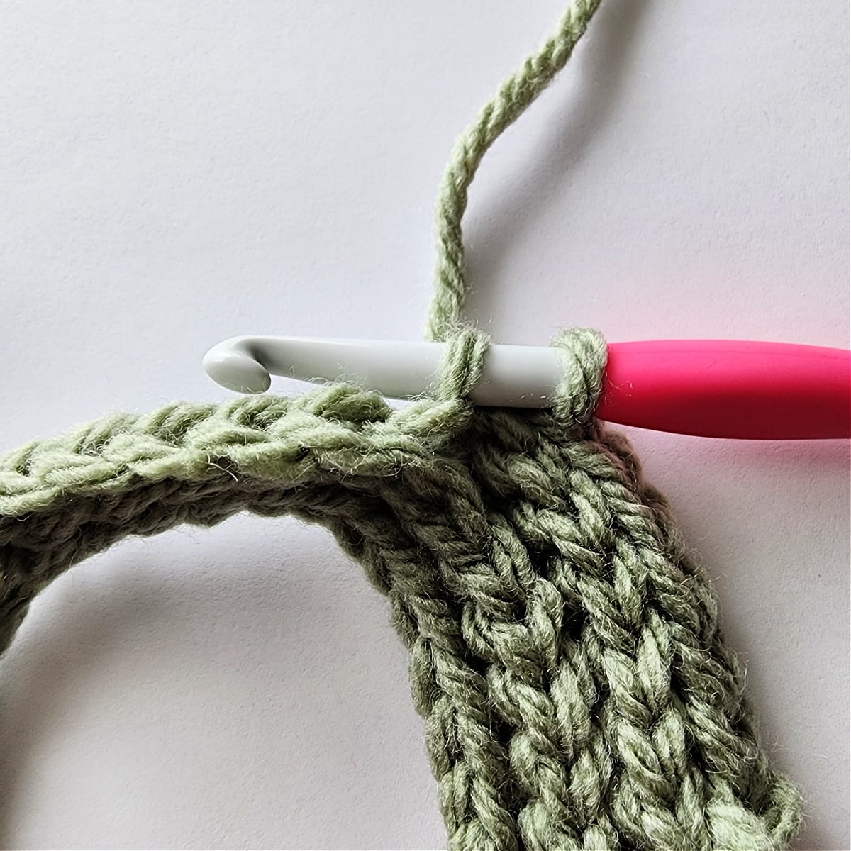 crochet mitten thumb gusset tutorial photo 6