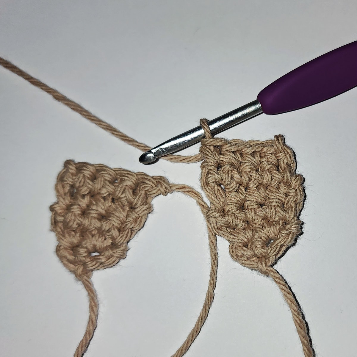 photo showing how to join two crochet legs 2