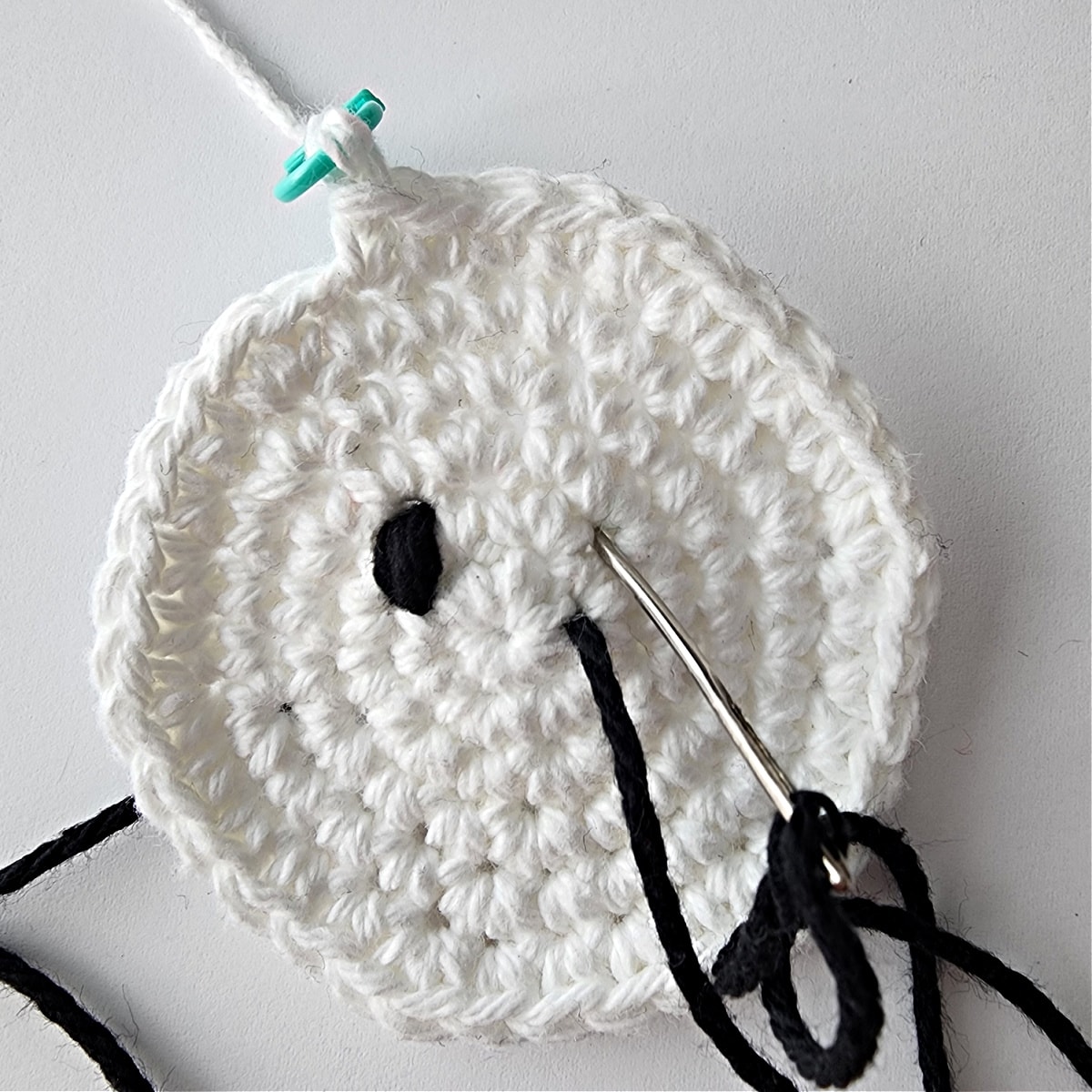 snowman embroider eyes tutorial 2