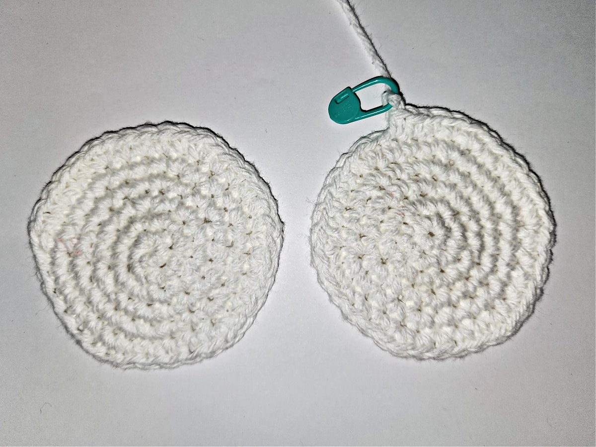 crochet circles for snowmans head
