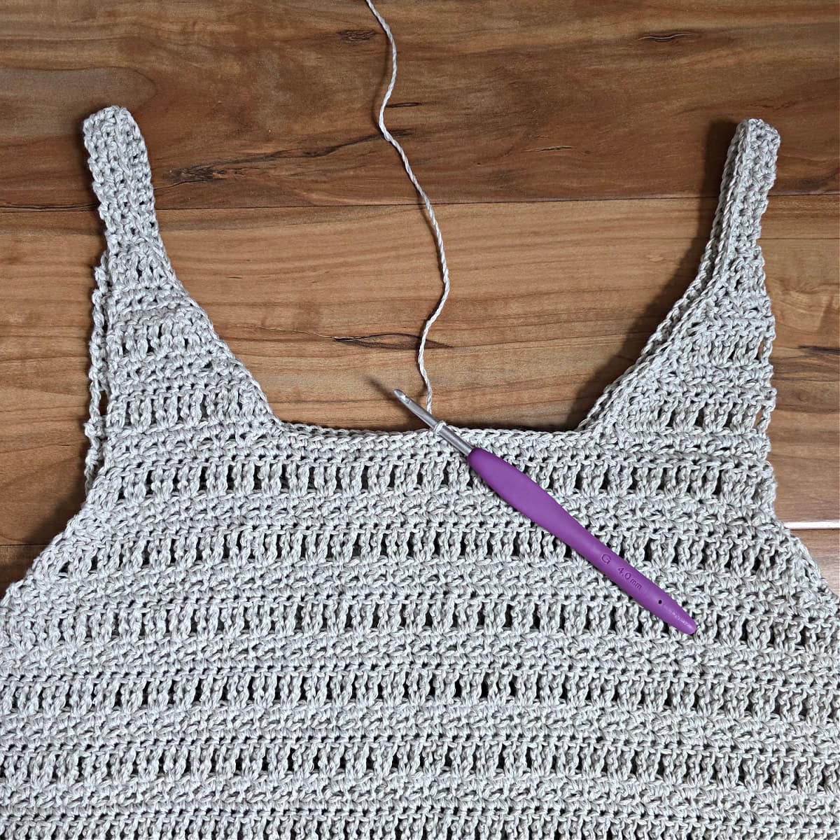The Set-Up round before the Neck Ribbing of the crochet tank top.