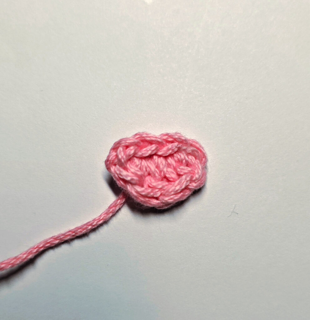 The crochet nose of a cat.