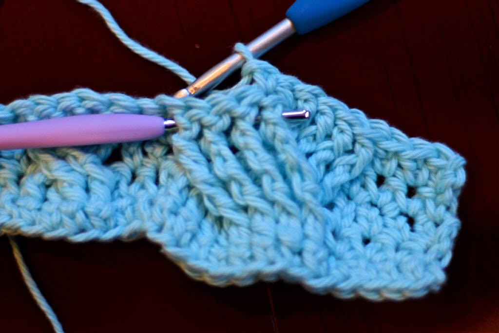 Creating crochet cables with two crochet hooks.