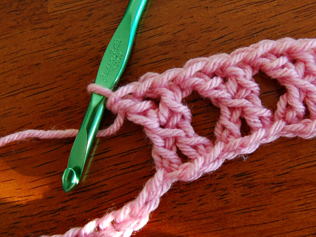 How to crochet the X's & O's stitch.